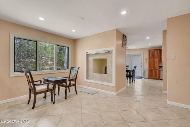 3 Cardinal Road, Holmdel, NJ 07733
