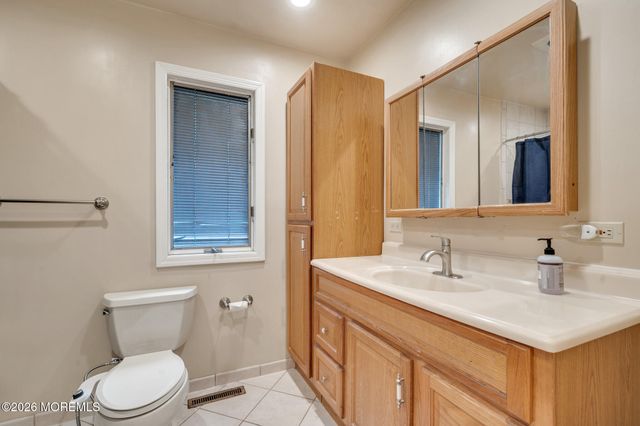 3 Cardinal Road, Holmdel, NJ 07733