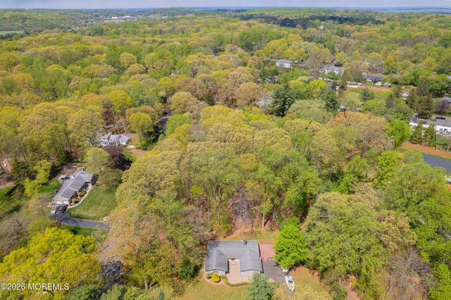 3 Cardinal Road, Holmdel, NJ 07733