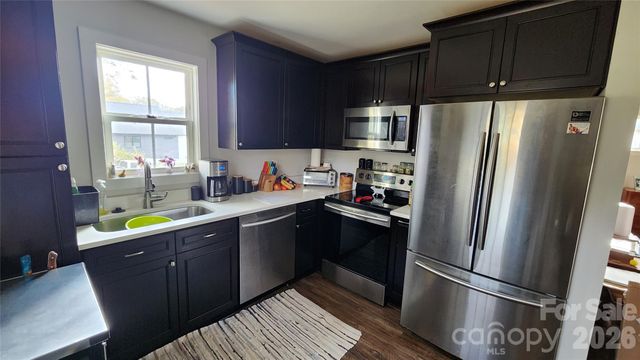 4231 Craig Avenue, Charlotte, NC 28211