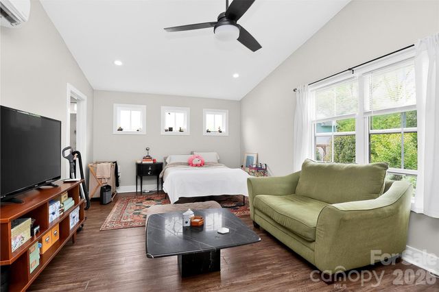 4231 Craig Avenue, Charlotte, NC 28211