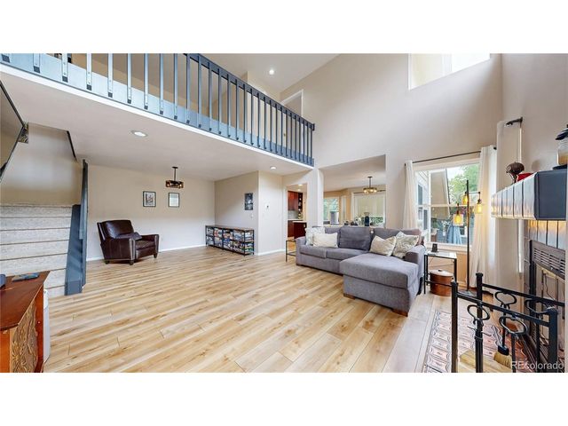 2161 E Phillips Ln, Littleton, CO 80122