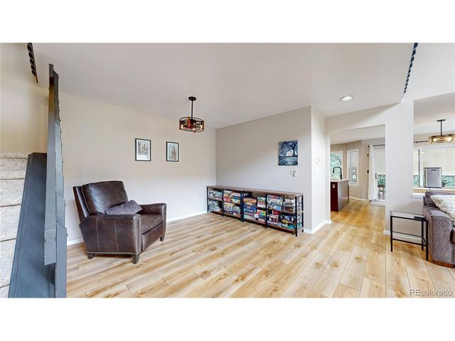 2161 E Phillips Ln, Littleton, CO 80122