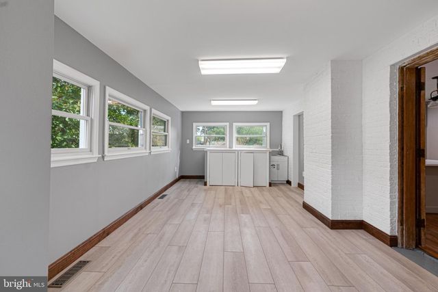 1124 45TH PL SE, Washington, DC 20019