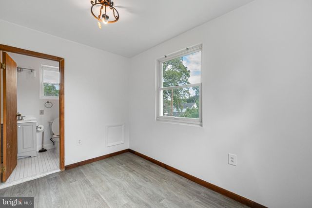 1124 45TH PL SE, Washington, DC 20019