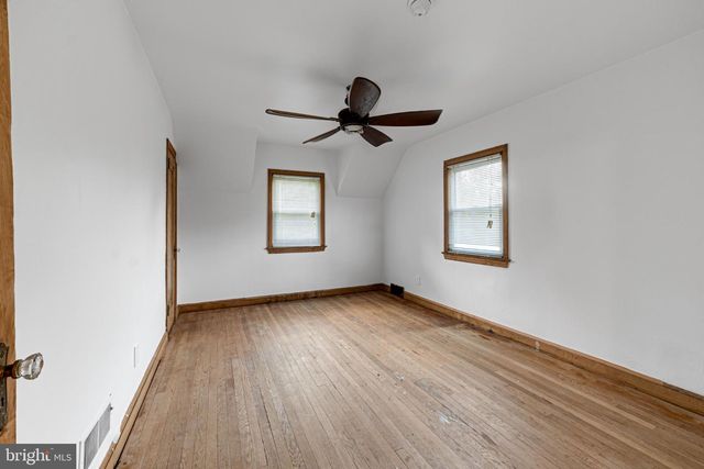 1124 45TH PL SE, Washington, DC 20019