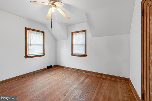 1124 45TH PL SE, Washington, DC 20019