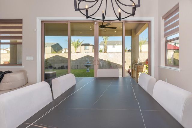 11176 N Via Revenna Drive, Fresno, CA 93730