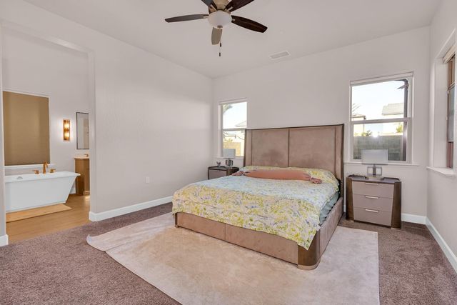 11176 N Via Revenna Drive, Fresno, CA 93730
