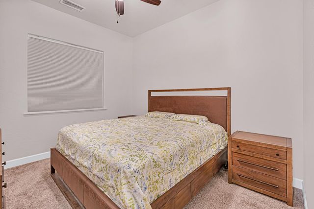 11176 N Via Revenna Drive, Fresno, CA 93730