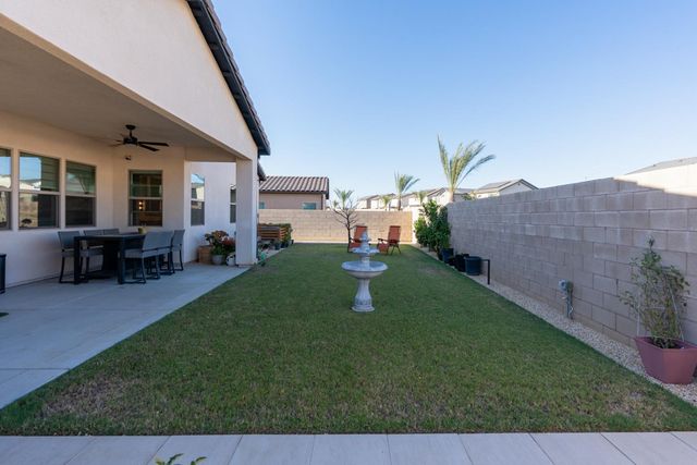 11176 N Via Revenna Drive, Fresno, CA 93730