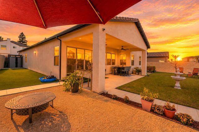 11176 N Via Revenna Drive, Fresno, CA 93730