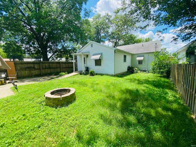 706 11th Street, Tell City, IN 47586