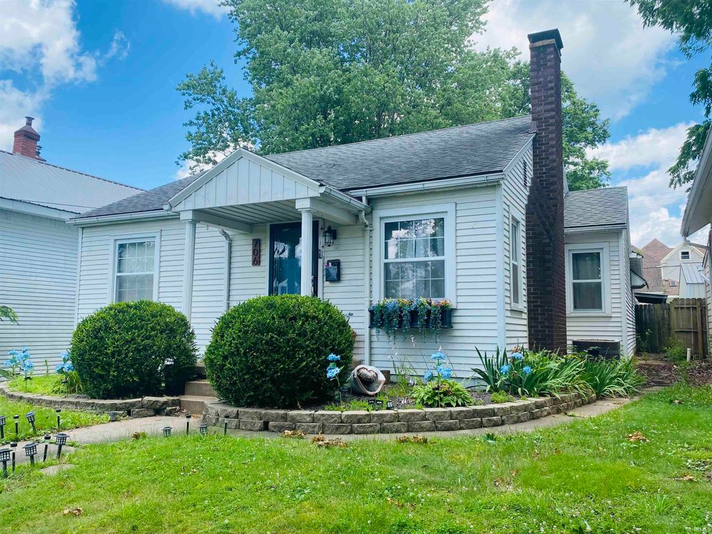 706 11th Street, Tell City, IN 47586