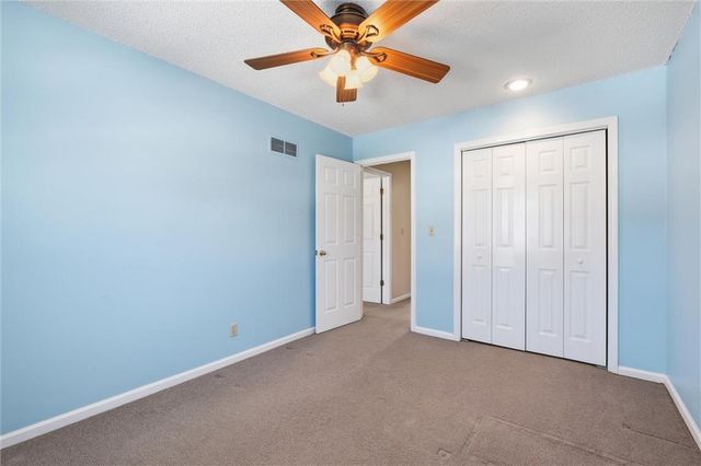 12711 W 101st Street, Lenexa, KS 66215