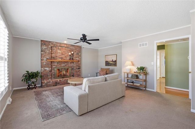 12711 W 101st Street, Lenexa, KS 66215