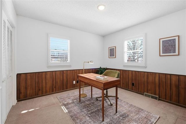 12711 W 101st Street, Lenexa, KS 66215