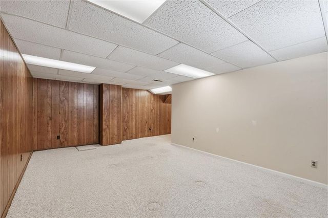 12711 W 101st Street, Lenexa, KS 66215