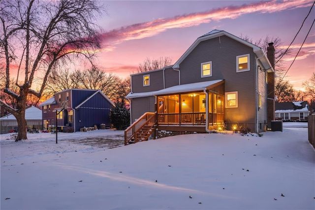 12711 W 101st Street, Lenexa, KS 66215