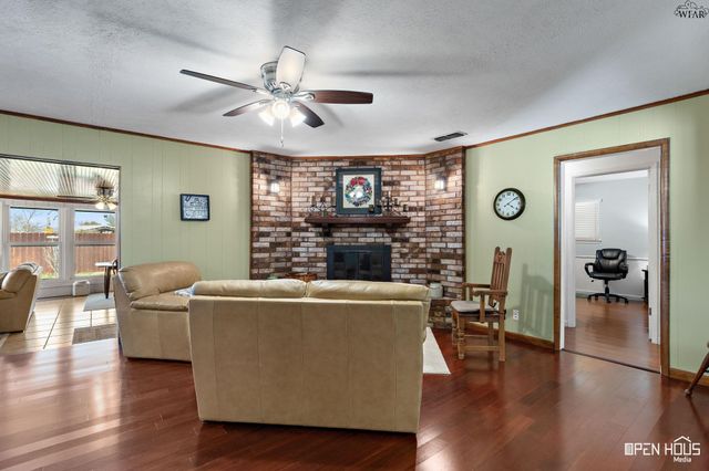 1518 SOUTHWINDS DRIVE, Wichita Falls, TX 76302