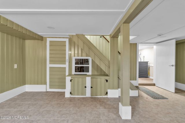 118 State Route 34, Holmdel, NJ 07733