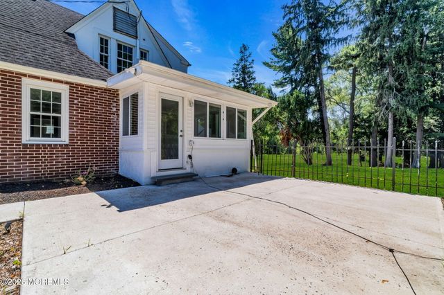 118 State Route 34, Holmdel, NJ 07733