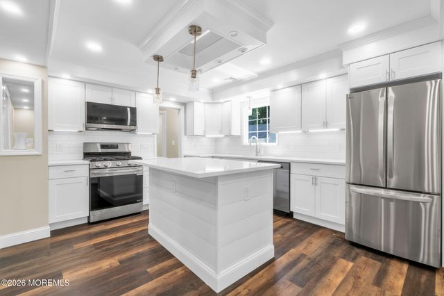 118 State Route 34, Holmdel, NJ 07733
