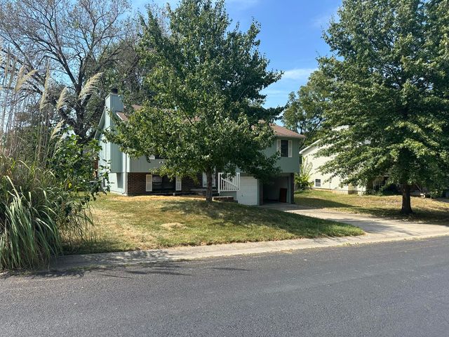 3701 MADERA DR, Columbia, MO 65203