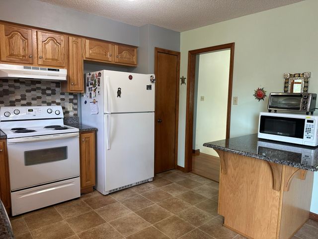 3701 MADERA DR, Columbia, MO 65203
