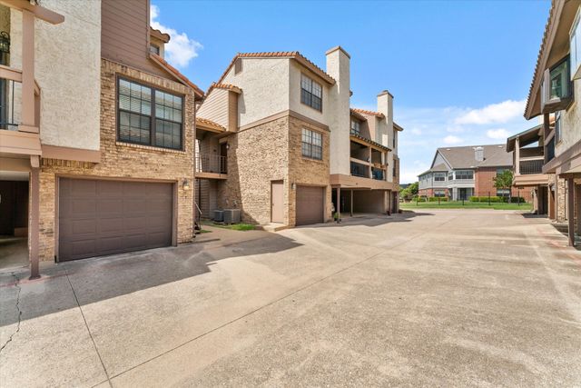 336 Melrose Drive 19D, Richardson, TX 75080