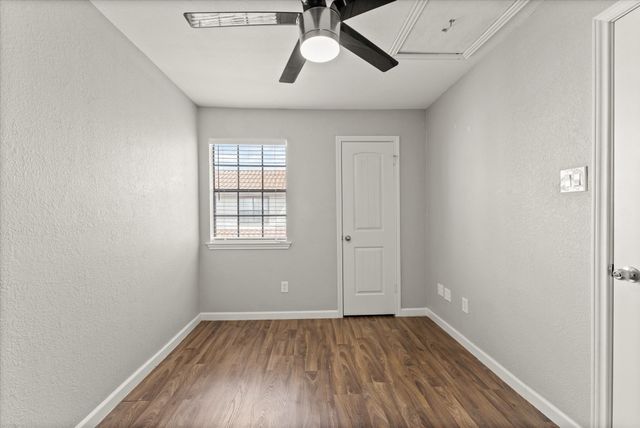 336 Melrose Drive 19D, Richardson, TX 75080