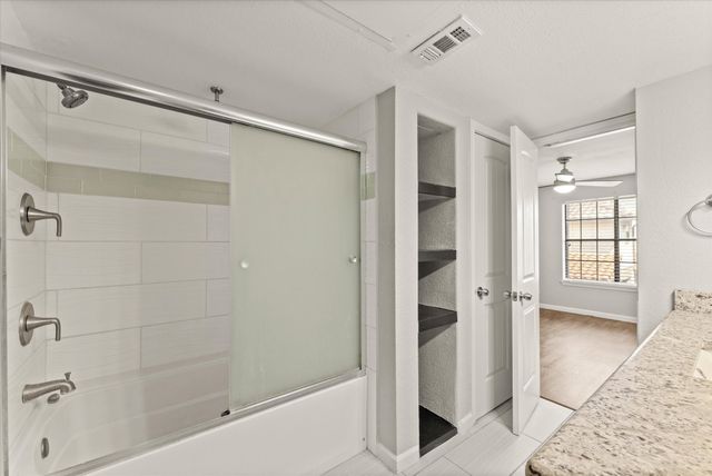 336 Melrose Drive 19D, Richardson, TX 75080