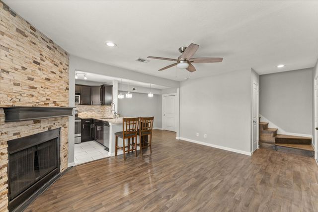 336 Melrose Drive 19D, Richardson, TX 75080