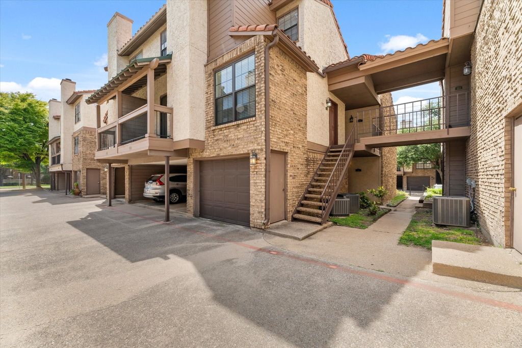 336 Melrose Drive 19D, Richardson, TX 75080