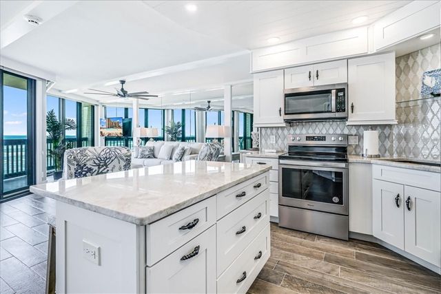 6745 Seacomber Dr 504, Port Aransas, TX 78373