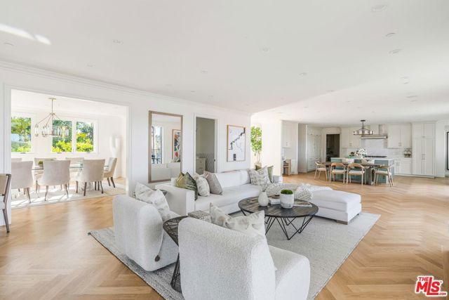 1900 Bel Air Road, Los Angeles, CA 90077