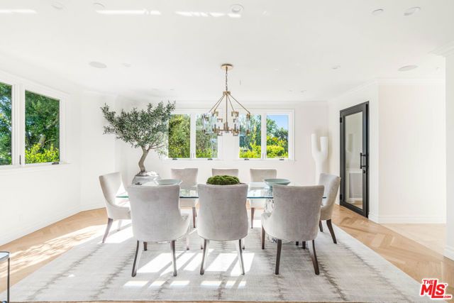 1900 Bel Air Road, Los Angeles, CA 90077