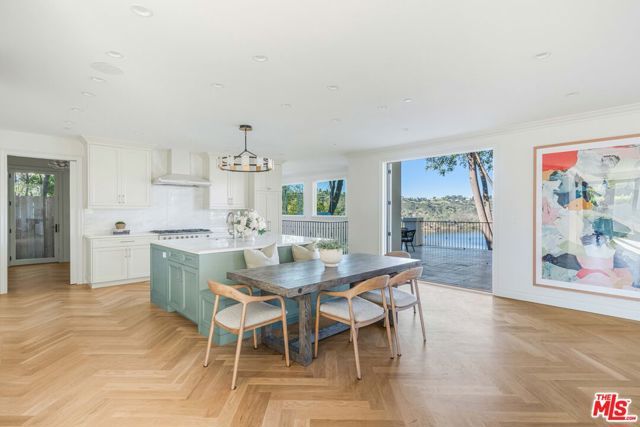 1900 Bel Air Road, Los Angeles, CA 90077