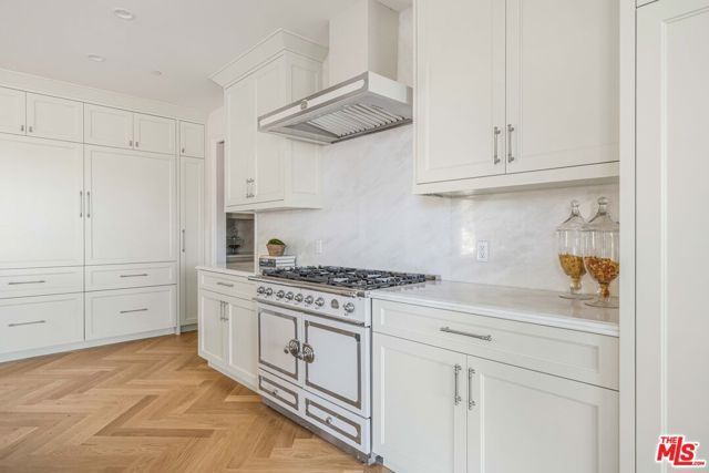 1900 Bel Air Road, Los Angeles, CA 90077