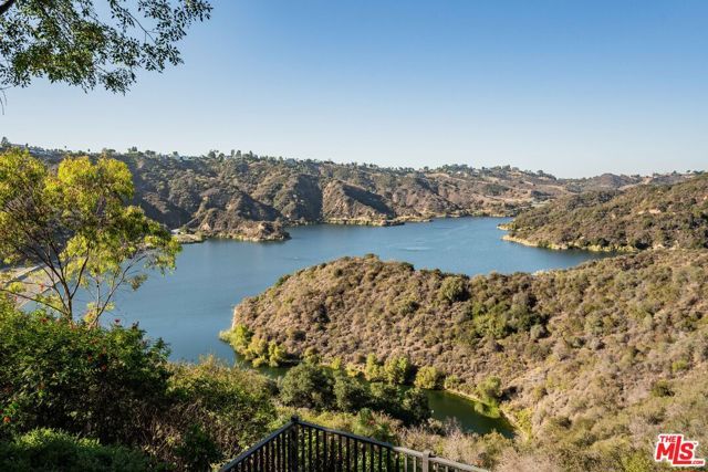 1900 Bel Air Road, Los Angeles, CA 90077