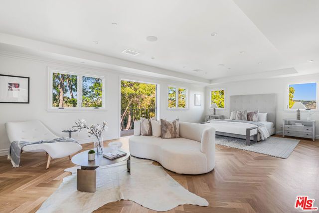 1900 Bel Air Road, Los Angeles, CA 90077