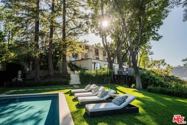 1900 Bel Air Road, Los Angeles, CA 90077