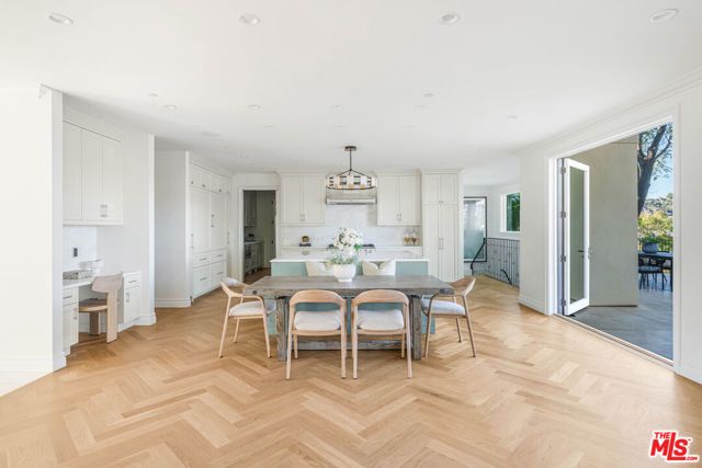 1900 Bel Air Road, Los Angeles, CA 90077