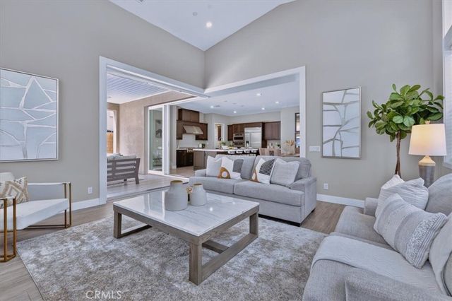 168 Crossover, Irvine, CA 92618