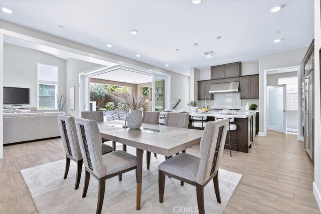 168 Crossover, Irvine, CA 92618
