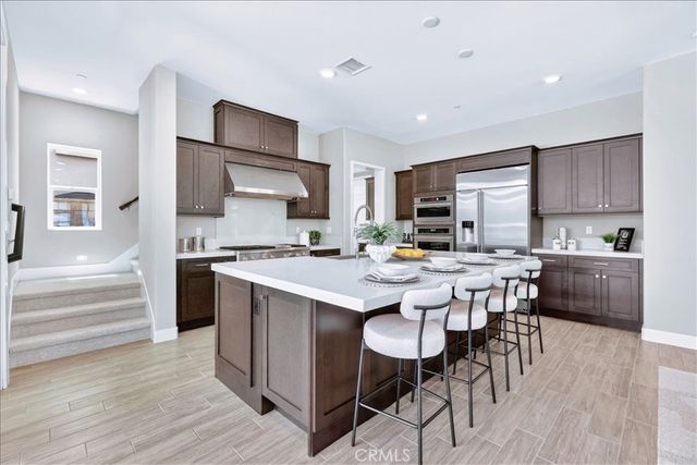 168 Crossover, Irvine, CA 92618