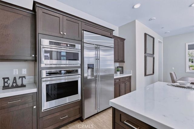 168 Crossover, Irvine, CA 92618