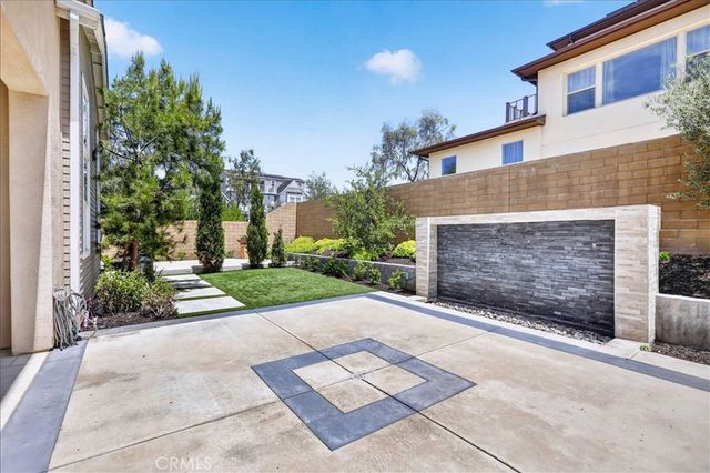 168 Crossover, Irvine, CA 92618