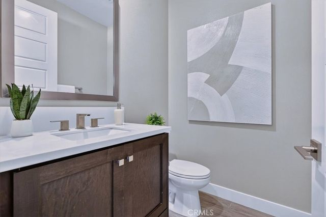168 Crossover, Irvine, CA 92618