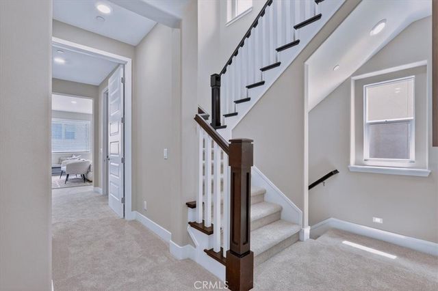 168 Crossover, Irvine, CA 92618